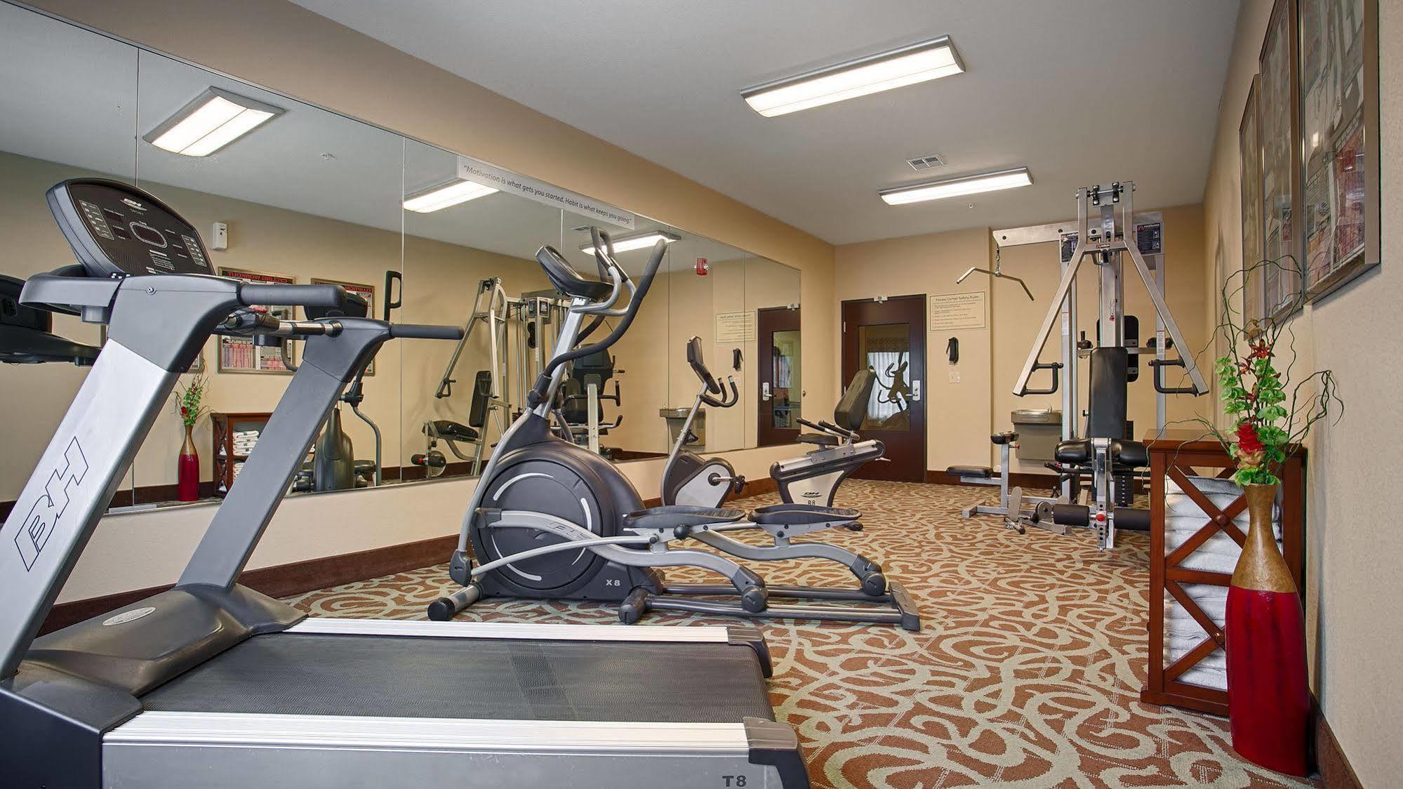 Best Western Plus Eastgate Inn & Suites Уичита Экстерьер фото